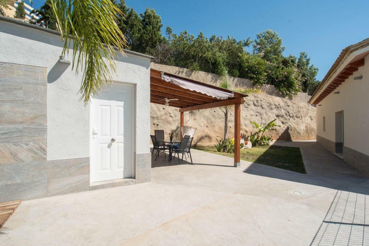 Las Casitas De Noah Monserrat Ngoại thất bức ảnh